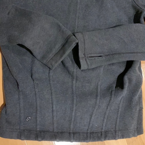 EUC Lululemon Happy Yin Year Hoodie Heathered Black / Soot Light / Black -size 4 - Picture 14 of 16